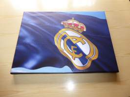 Real Madrid, Limited Edition canvastaulu, koko 30 cm x 40cm. Hieno lahjaksi. Myös muita vastaavia canvastauluja eri jalkapalloseuroista, kysy jos haet tiettyä.