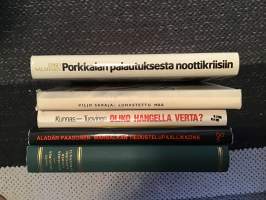 Viisi sotakirjaa: Itsenäisen Suomen alkuvuosikymmeniltä, Marsalkan tiedustelupäällikkönä, Oliko hangella verta?. . . .