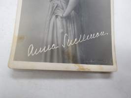 Anna Snellman, näyttelijä -valokuva / photograph