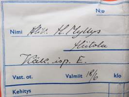 KÄk. isp. E. (Alikersantti H. Myllys) - Lääkintäkurssit? - Imatran Valokuvaamo H. Sundholm, Imatra - valokuvausliikkeen arkistoa sota-ajalta / 1940-luvulta