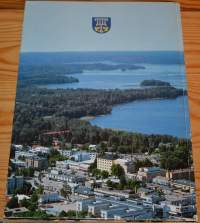 Lohja menneisyyden kertomaa ja tämän päivän kuvia Lohjan yhdistymisen juhlakirja