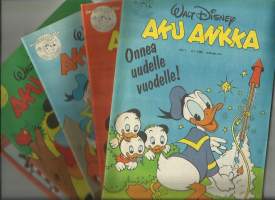 Aku Ankka 1984 nr 34,35 ja 38, 1985 nr 1  ja 2000 nr yht 5 lehteä sarjakuva