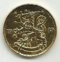 5 penniä  1919  kullattu pillerissä