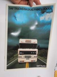 DAF Trucks raskas painoluokka -myyntiesite / truck sales brochure, in finnish