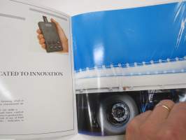 DAF Trucks 1100 / 1300 series - Dedicated to distribution -myyntiesite, englanninkielinen / truck sales brochure, in english