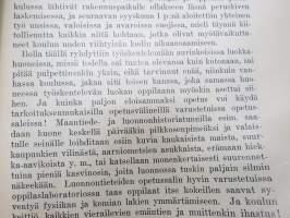Turun tyttölyseo - Turun suomalainen tyttökoulu 1882-1932 historiikki koulun vaiheista - Painettu 50-vuotisjuhlaan, mukana 50-vuotisjuhlan ohjelmia -school history