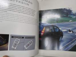 Nissan Almera Tino 2004 -myyntiesite / sales brochure