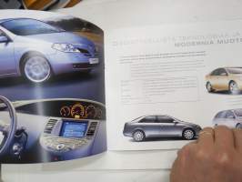 Nissan mallisto 2005 -myyntiesite / sales brochure