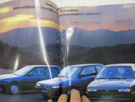 Mazda 323 Hatchback 3-ov. / Sedan, 4-ov. / Farmari 5 ov. 1992 -myyntiesite / sales brochure