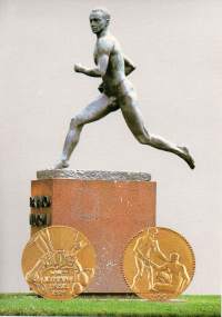 Paavo Nurmi- kultamitalli Pariisi 1924. Postikortti