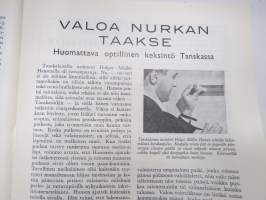 Harrastelija 1951 nr 8, Lennokkien MM Jämijärvi, Valoa nurkan taakse, Jokapaikan radio, Uusi helikopteri &quot;Hornet&quot;, Jokapojan vaaka, ym.