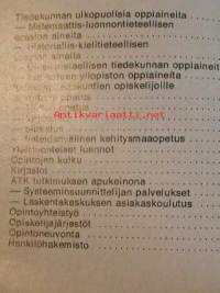  Valtiotieteellisen  tiedekunnan opinnot  1971-1972               