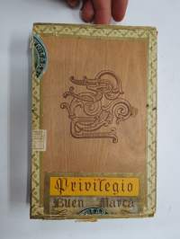 Privilegio - Buen Marca - Claro - Strengberg -sikarilaatikko / cigarr box