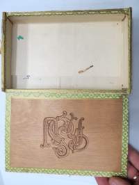 Privilegio - Buen Marca - Claro - Strengberg -sikarilaatikko / cigarr box