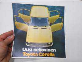 Toyota Corolla - Uusi neliovinen -myyntiesite / sales brochure, in finnish