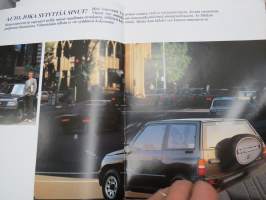 Suzuki Vitara -myyntiesite / sales brochure, in finnish