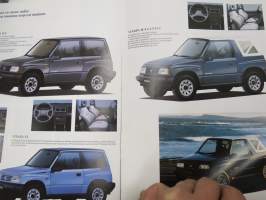 Suzuki Vitara -myyntiesite / sales brochure, in finnish