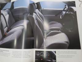 Volkswagen Passat 1992 -myyntiesite / sales brochure, in finnish