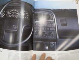 Volkswagen Passat 1990 -myyntiesite / sales brochure, in finnish
