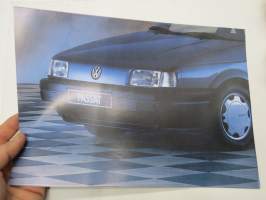 Volkswagen Passat - Auto 2001 jo tänään -myyntiesite / sales brochure, in finnish