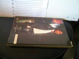 michael jackson.  VAKITA.N tarjous helposti paketti koko  s ja m  19x36no 35kg 5e