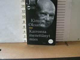 kasvonsa menettänyt mies .  VAKITA.N tarjous helposti paketti koko  s ja m  19x36no 35kg 5e