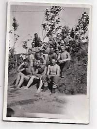 Miesenergiaa 1942 - valokuva 6x9 cm