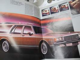 Chevrolet 1984 Wagons Cavalier, Celebrity, Caprice Classic, Suburban, Sportvan, S-10 Blazer, K10 Blazer -myyntiesite  / sales brochure