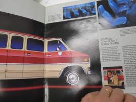 Chevrolet 1984 Wagons Cavalier, Celebrity, Caprice Classic, Suburban, Sportvan, S-10 Blazer, K10 Blazer -myyntiesite  / sales brochure