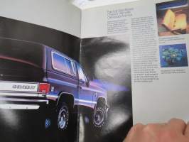 Chevrolet 1984 Wagons Cavalier, Celebrity, Caprice Classic, Suburban, Sportvan, S-10 Blazer, K10 Blazer -myyntiesite  / sales brochure