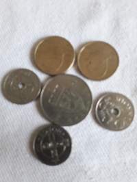 Erä norjalaisia kolikoita.Mukava  paketti  numismatiikassa aloittavalle. V.1976, Kuningas Olavi, 1995, 2x Kuningas Harald, reikärahat  3x 1997