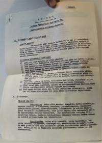 Puunkorjuusta Lapissa sääntöjä, ohjeita, karttoja ja leimakirveitä 1940-luvulta