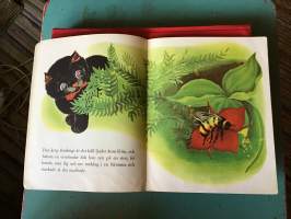 Lastenkirja Tre små katter