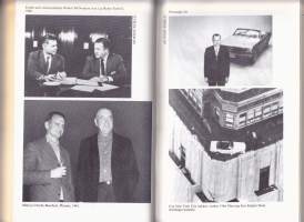 Iacocca autoelämäkerta - Iacocca, automaailman legenda, 1985. Kirjassa kerrotaan Iacoccan tiestä Ford-yhtymän huipulle ja siirtymisestä Chryslerin pelastajaksi.