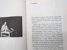 Matkalla Kotona  - Kyllikki Villan Matkapäiväkirjoista