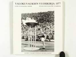 Valokuvauksen vuosikirja 1977