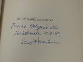 Ruumisarkun nauloja - Lauseita