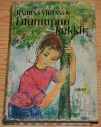 Luumupuu kukkii