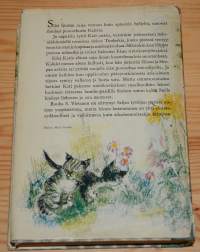 Luumupuu kukkii