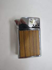SIM Luxe -tupakansytytin / cigarrette lighter