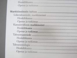 Hattu, miekka ja diplomi - Ekonomikoulusta kansainväliseksi tiedeyhteisöksi - Turun kauppakorkeakoulu 1950-2000