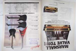 Soundi 1994 nr 4, Soundgarden, David Lee Roth, J. Karjalainen, Elastic Family, Kolmas Nainen, Paradise Lost.