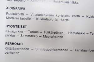 Käsityöaskartelun opas - SOK Koulupalvelun iso kansio, jossa havainnollisia kuvia, malleja, tarvike-ehdotuksia yms.