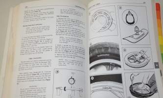 Kawasaki 900 &amp; 1000cc Four 1973-1979 Service Repair Performance