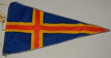 Ahvenanmaan lippu Matkailuviiri
