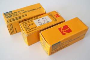 Kodak  Ektachrome 200 EPD 120 - avaamaton filmirulla tuotepakkaus, dev before 11/81