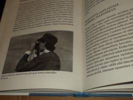 Savon naisen &quot;herääminen&quot;Lotta-Svärd järjestön lottien ja pikkulottien toimintaa Ylä-Savon alueella vuosina 1918-1939