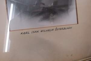 Karl Österbladh &amp; Wilhelm Österbladh &amp; Karl Isak Wilhelm Österbladh (Österblad) -kehystetyt valokuvat (reprokuvat, teetetty vanhoista valokuvista)