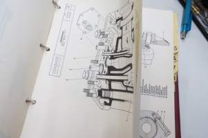 VR Lokomo Vr 12 dieselhydraulinen veturi ohjekirja - käyttöohjekirja -locomotive operator´s manual