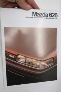 Mazda 626 Hatchback 5-ov. / Sedan 4-ov. / Sport Saloon 2-ov. 1990 -myyntiesite / sales brochure